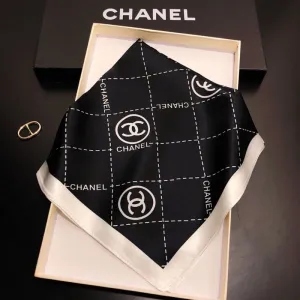 Replica Designer Chanel Fashionable Reversible Printed Scarf